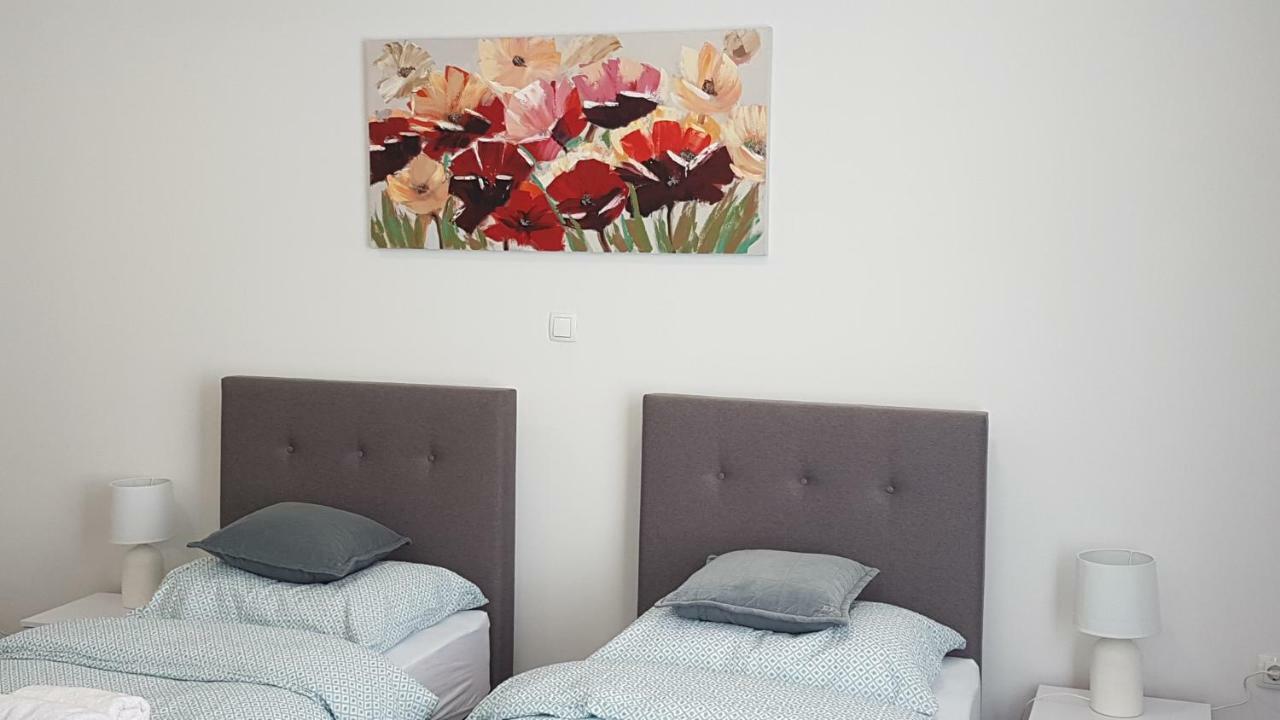 Marko Airport Rooms Velika Gorica Buitenkant foto