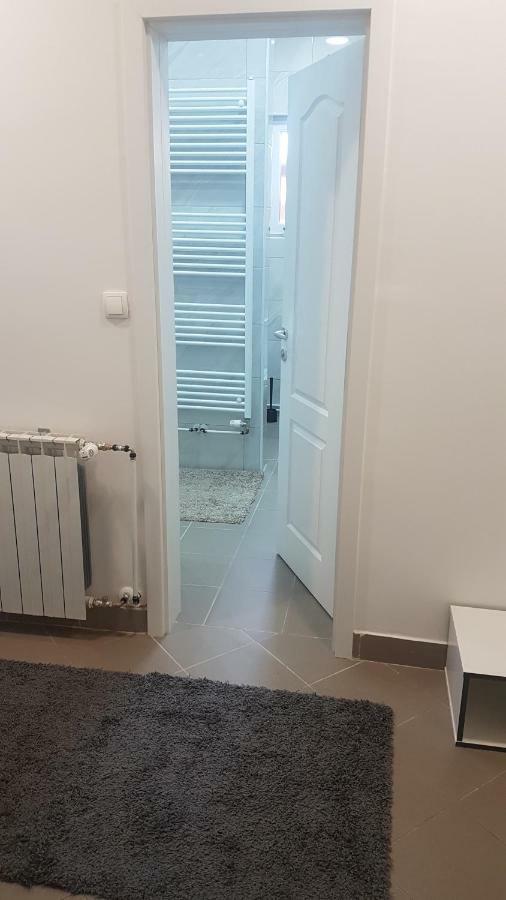Marko Airport Rooms Velika Gorica Buitenkant foto