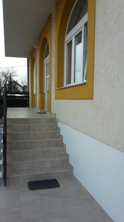Marko Airport Rooms Velika Gorica Buitenkant foto