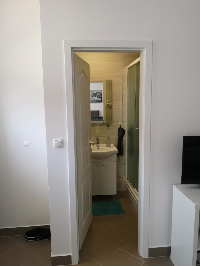 Marko Airport Rooms Velika Gorica Buitenkant foto